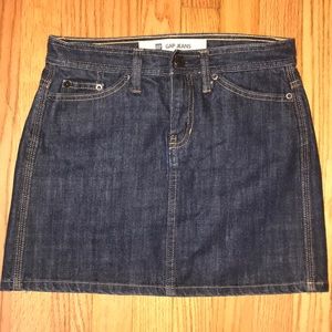 Dark Denim Mini Skirt. GAP Jeans. Size 2